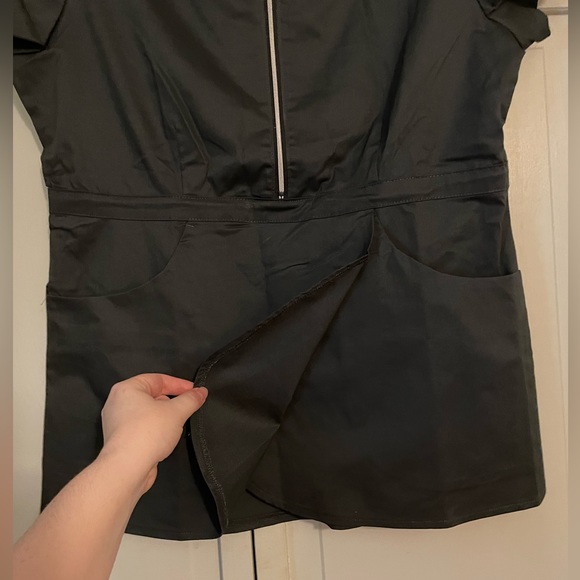 Buttersoft 4-Way Stretch Grey Peplum Scrub Top - Picture 3 of 6